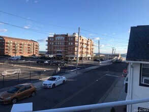 111 New York Ave in Long Beach, NY - Building Photo - Building Photo