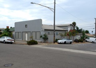 901 S Tremont St in Oceanside, CA - Building Photo - Building Photo