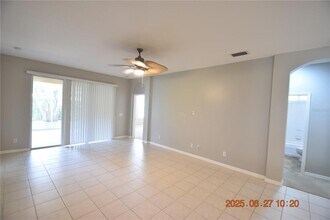 6114 Gannetside Pl in Lithia, FL - Building Photo - Building Photo