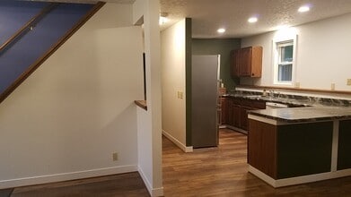 Colonial Heights in Plain, WI - Building Photo - Building Photo