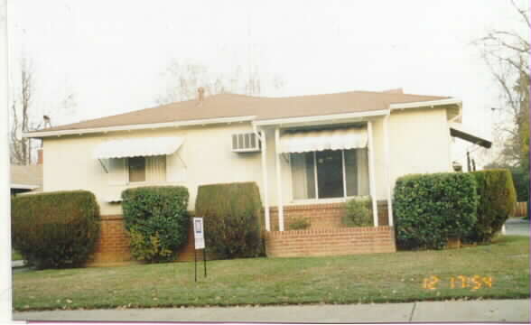 2117-2125 58th St in Sacramento, CA - Foto de edificio - Building Photo