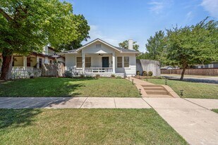 2200 Hurley Ave in Fort Worth, TX - Building Photo