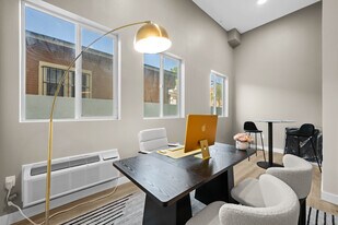 4347 Woodlawn Ave in Los Angeles, CA - Building Photo