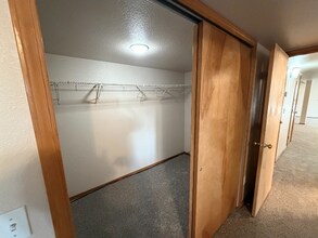 7724 Amberly Dr in Colorado Springs, CO - Foto de edificio - Building Photo