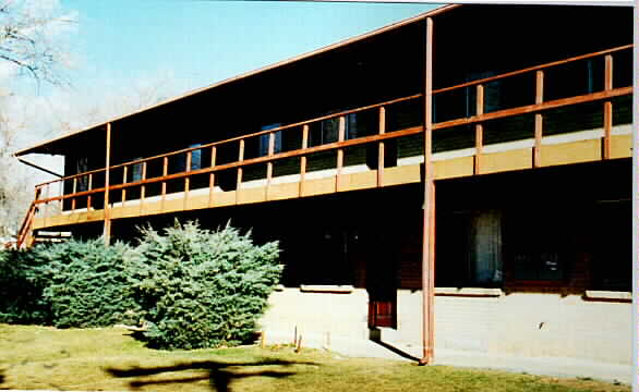 Allison Arms in Lakewood, CO - Building Photo