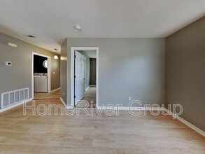 352 Apple Dr in Crestview, FL - Building Photo - Building Photo