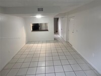 14910 SW 82nd Ter, Unit 15-203 in Miami, FL - Foto de edificio - Building Photo