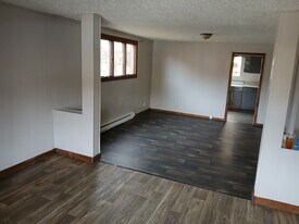 124 Brown St in Appalachia, VA - Building Photo