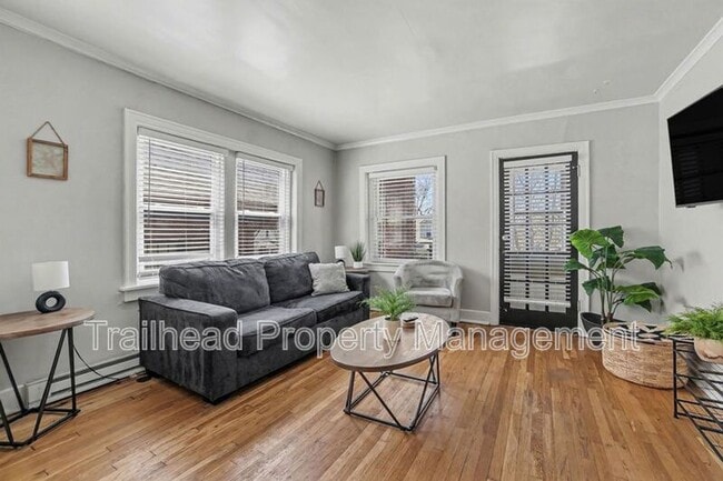 property at 4015 Charlotte St