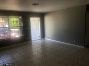 2620 Storter Ave in Naples, FL - Building Photo - Building Photo