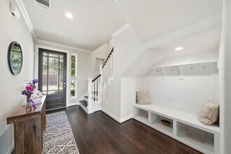 4011 Centre Glen Dr in Houston, TX - Building Photo - Building Photo