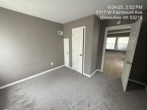 5117 W Fairmount Ave in Milwaukee, WI - Building Photo - Building Photo