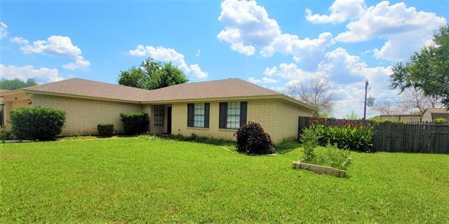 4606 Mandalay Dr in Arlington, TX - Foto de edificio - Building Photo