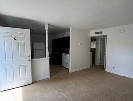 3065 E Weldon Ave in Fresno, CA - Building Photo