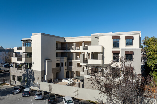 Hope Street Condominiums in Mountain View, CA - Foto de edificio - Building Photo