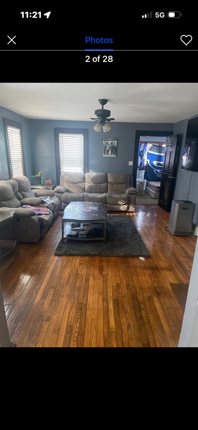 property at 27 Wertsville Rd