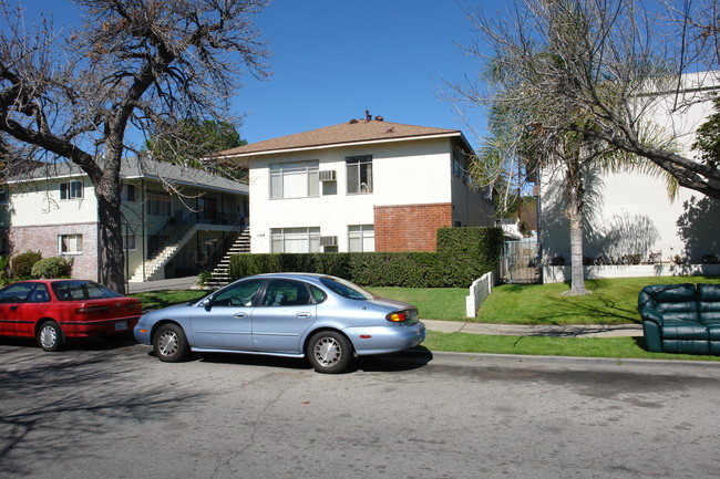 14149 Gilmore St in Van Nuys, CA - Building Photo - Building Photo