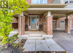 225 Netherby Ln in Kitchener, ON - Building Photo - Building Photo