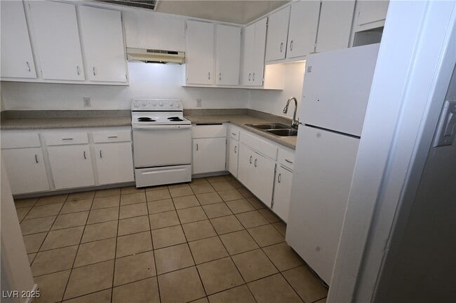 property at 2200 Marlin Ave