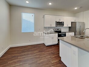 8830 Tiger Tooth Ave in Las Vegas, NV - Building Photo - Building Photo