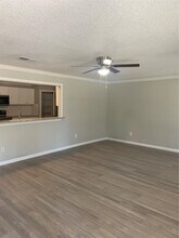 10978 Youpon St in Cleveland, TX - Building Photo - Building Photo