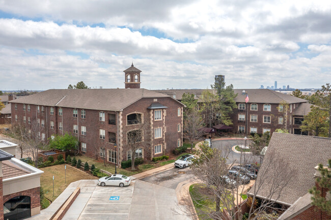 5916 N Pennsylvania Ave in Oklahoma City, OK - Foto de edificio - Building Photo