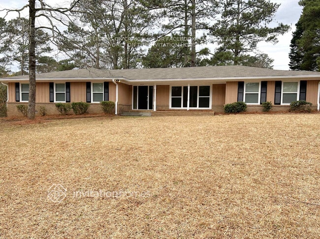 3327 Salem E Dr SE