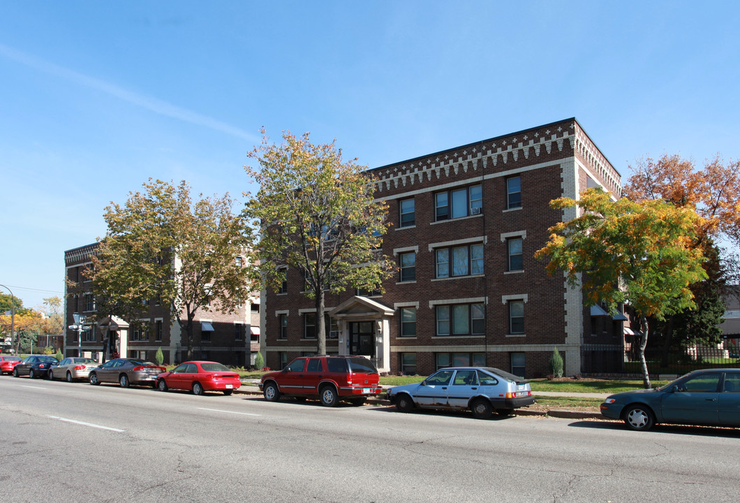 Park Avenue Apartments in Minneapolis, MN - Building Photo