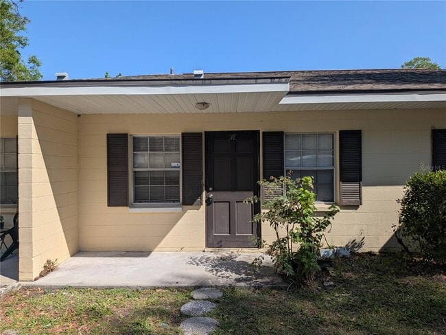 property at 614 W Fort Dade Ave