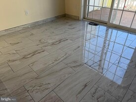 122 Ridgemont Dr in Middletown, DE - Building Photo