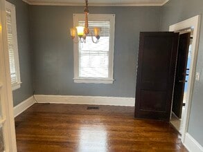 438 Earl Pl in Montgomery, AL - Foto de edificio - Building Photo