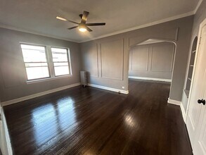 5242 S Drexel Ave in Chicago, IL - Building Photo - Building Photo