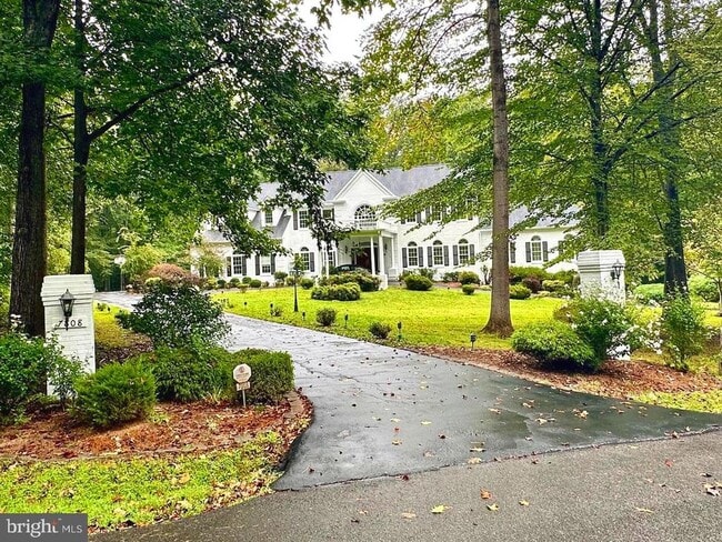 property at 7808 Hill House Ct