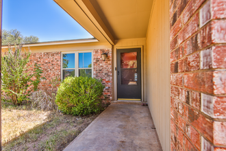 2315 79th St in Lubbock, TX - Foto de edificio - Building Photo