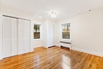 17 Bowman St in Lexington, MA - Foto de edificio - Building Photo