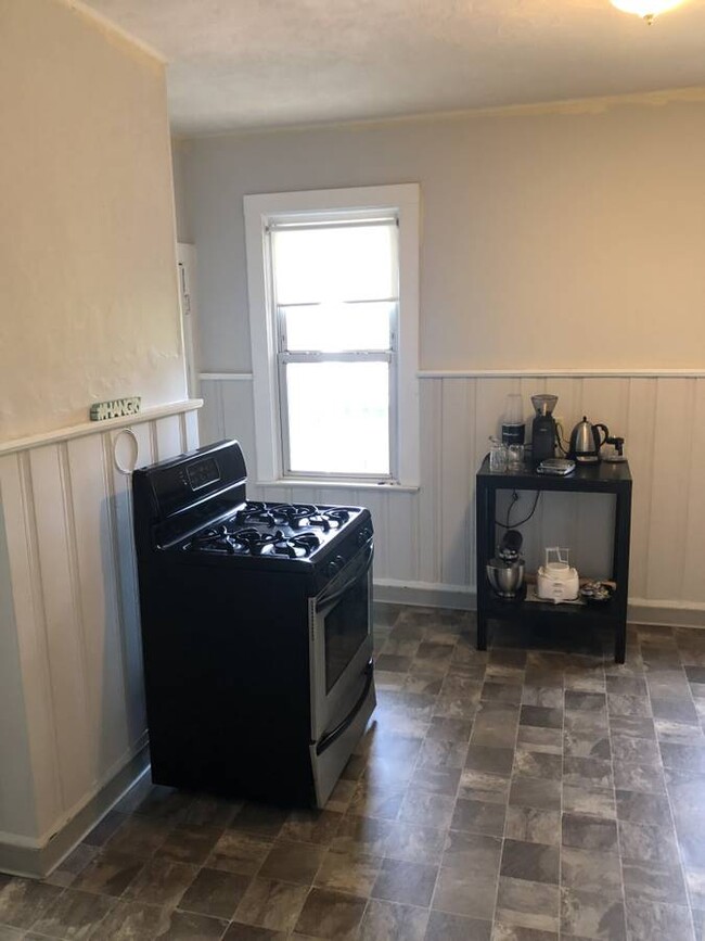665 Columbia Rd, Unit 3 in Boston, MA - Building Photo - Building Photo