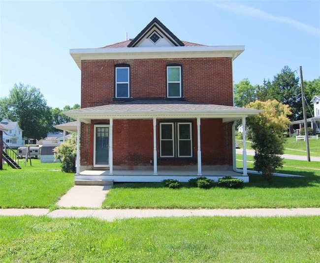 property at 307 W Welsh St