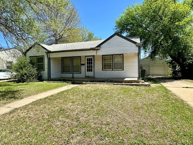 854 S Fountain St in Wichita, KS - Building Photo - Building Photo