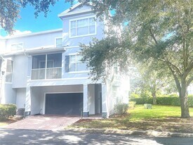 2388 Grand Central Pkwy in Orlando, FL - Building Photo