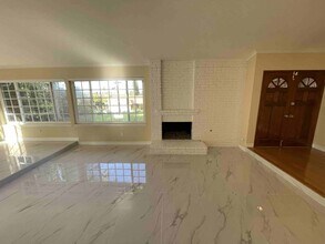 22474 Calipatria Dr in Calabasas, CA - Building Photo - Building Photo