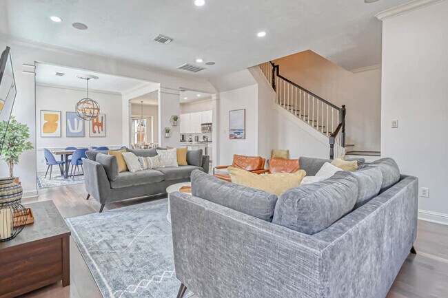 1352 Dorothy St in Houston, TX - Foto de edificio - Building Photo