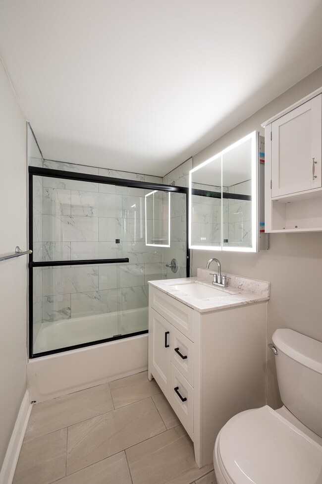 9060 Palisade Ave in North Bergen, NJ - Building Photo - Building Photo