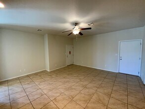1663 Bull Lea Dr SE in Albuquerque, NM - Building Photo - Building Photo