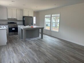 176 Rosewood Ave in Raeford, NC - Building Photo - Building Photo