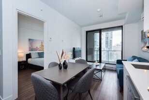 1390 Boul. René-Lévesque O in Montréal, QC - Building Photo