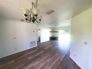 9325 SE 119th Ln in Belleview, FL - Building Photo - Building Photo