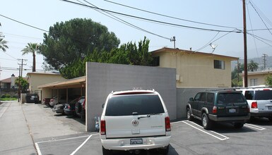 110 S Mayflower Ave in Monrovia, CA - Building Photo - Building Photo