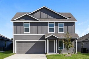 2808 Silent Wy in Crandall, TX - Building Photo