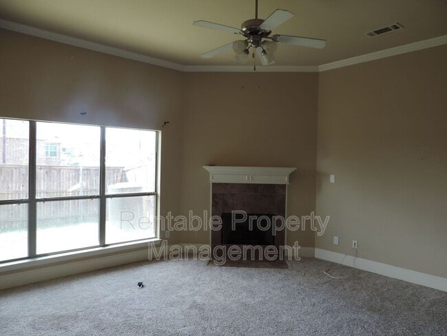 1835 Leann Ln in Irving, TX - Building Photo - Building Photo