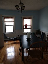 489 Main St-Unit -Apt 2 in Medford, MA - Foto de edificio - Building Photo